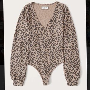 Abercrombie & Fitch Cozy V-Neck Bodysuit
